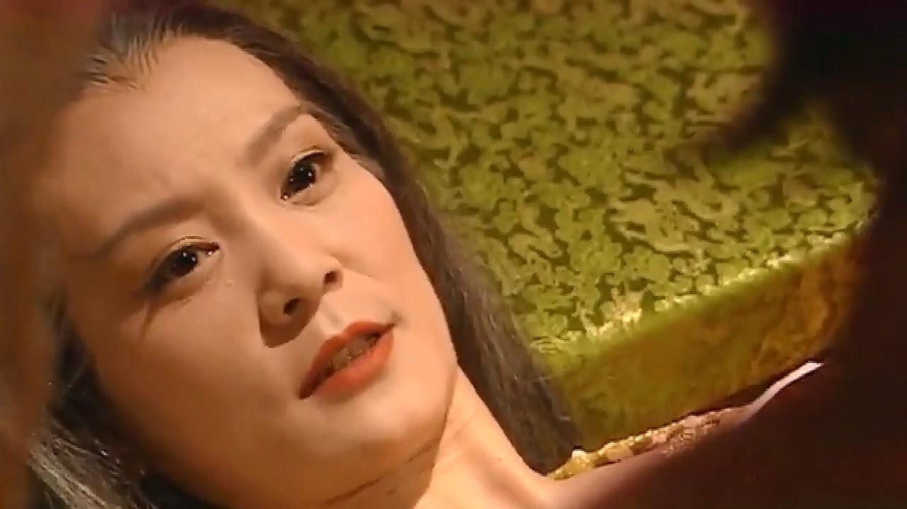 02:56  来源:好看视频-女神捕:嫌疑人的一举一动,铁飞花摸的一清二