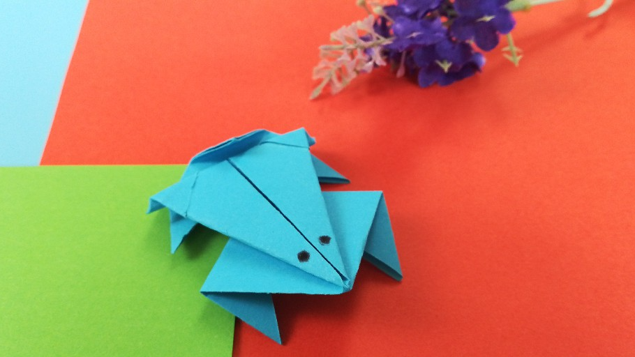 可爱的青蛙学用折纸做,好玩又有趣