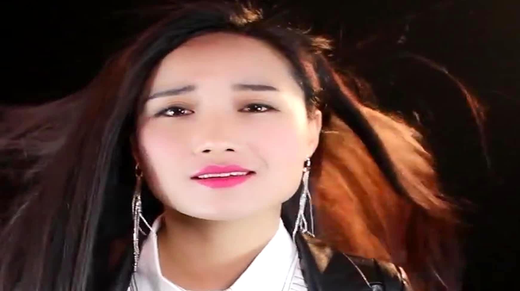 《你的样子》我最喜欢的版本 4美女翻唱经典老歌《你的样子》,嗓音轻