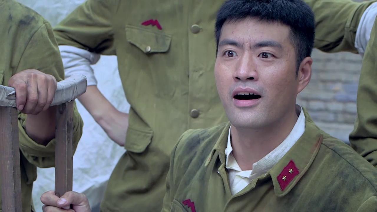 杨大力经历生死,向兄弟们臭显摆,万万没想到是排长救了他!
