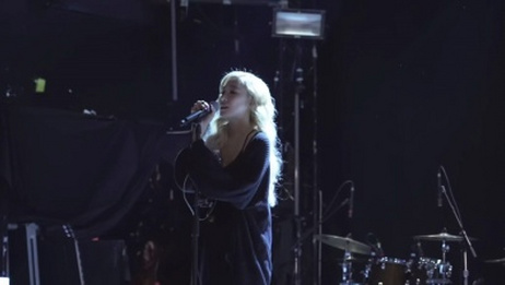 少女时代黄美英 Everything Tiffany Young Does In A 爱言情