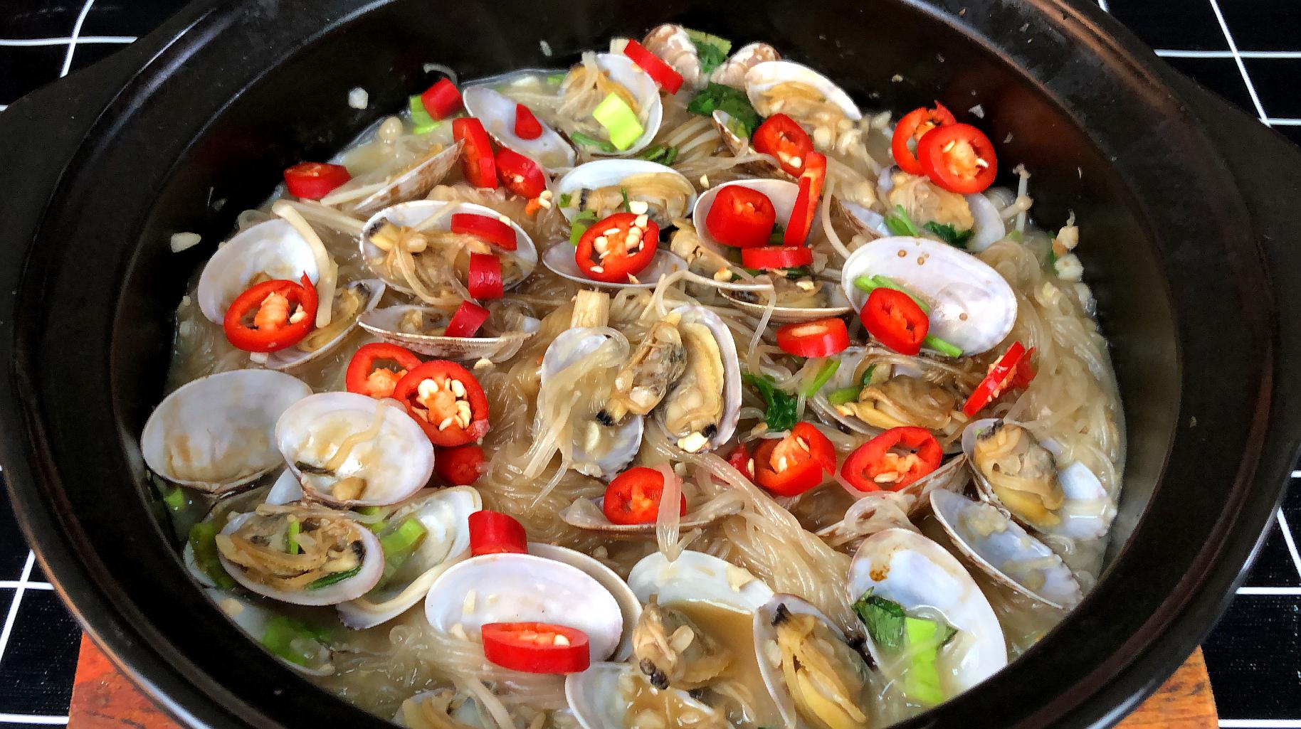 這麼做的花甲粉絲,營養解饞,比外面買的還好吃