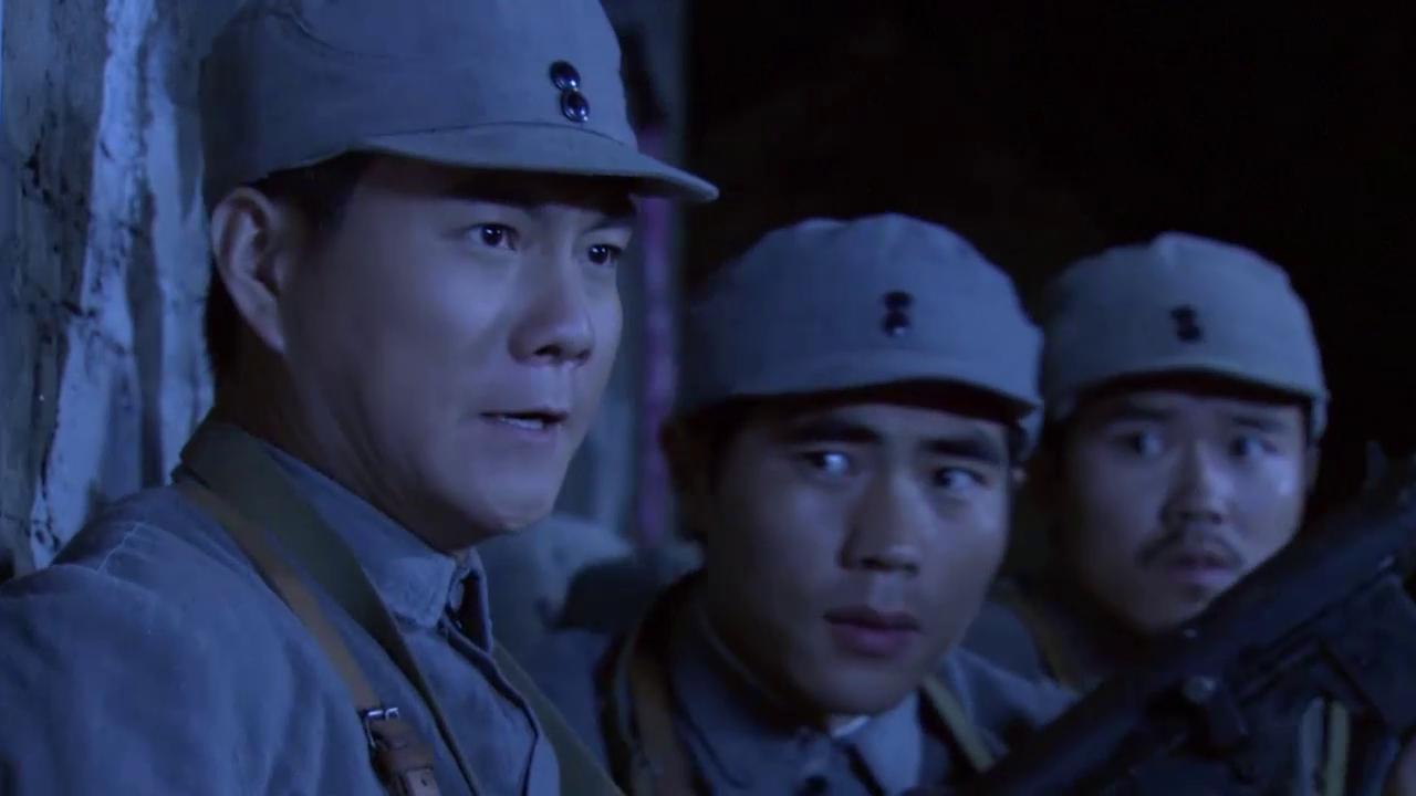 鬼子夜袭阳村以为天衣无缝,政委却冷静应对,让鬼子什么也没得到