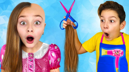 萌娃益智亲子游戏:萌宝小萝莉和小正太怎么帮客人剪头发?