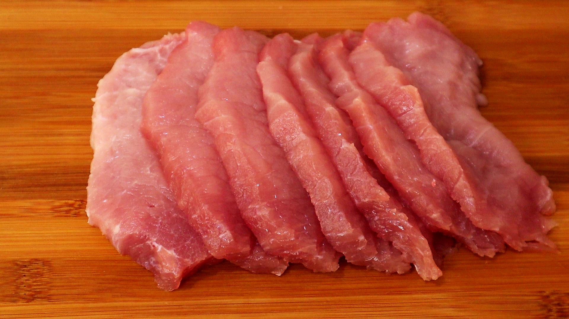 猪瘦肉这样做太好吃了,鲜嫩多汁,香气四溢,比红烧肉还解馋