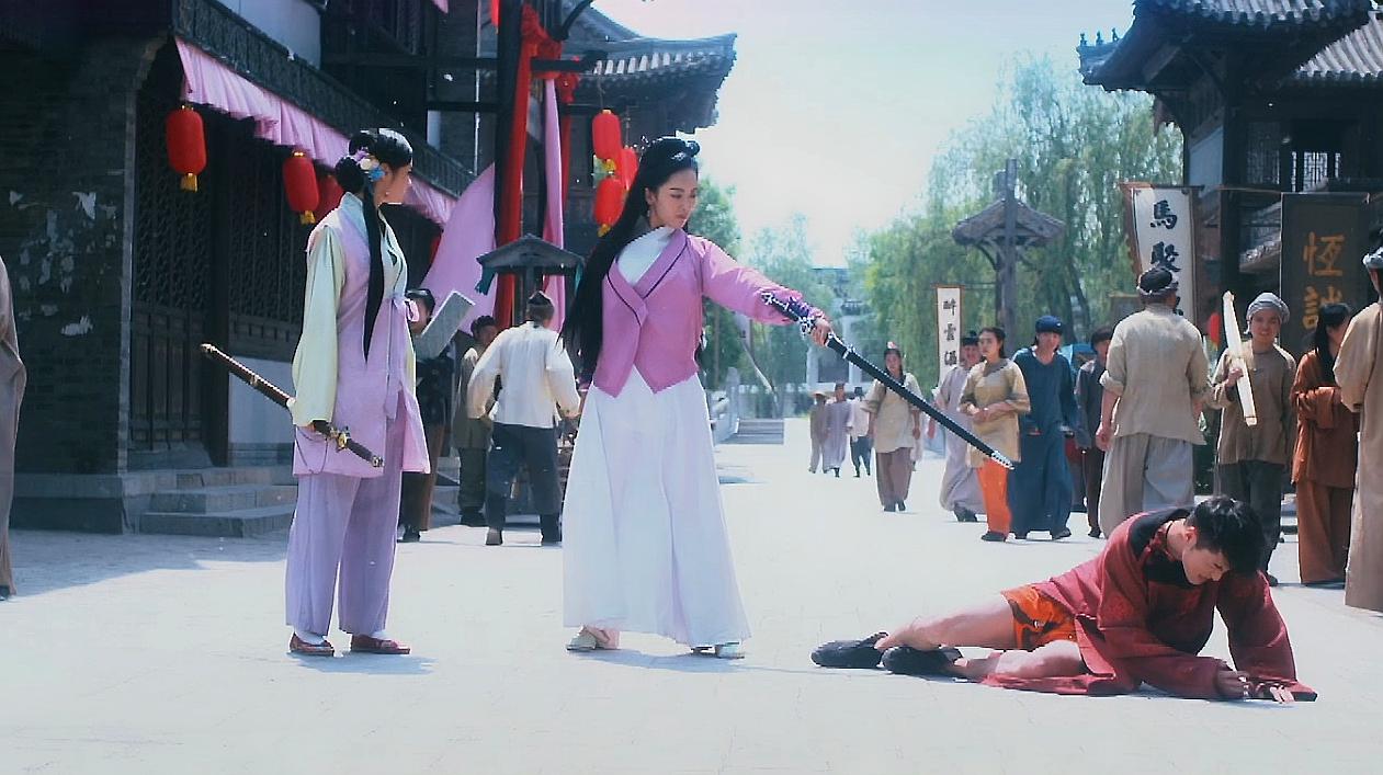 小伙失恋后穿越到古代,直到遇到神仙,才知道自己竟也是神仙转世的电影