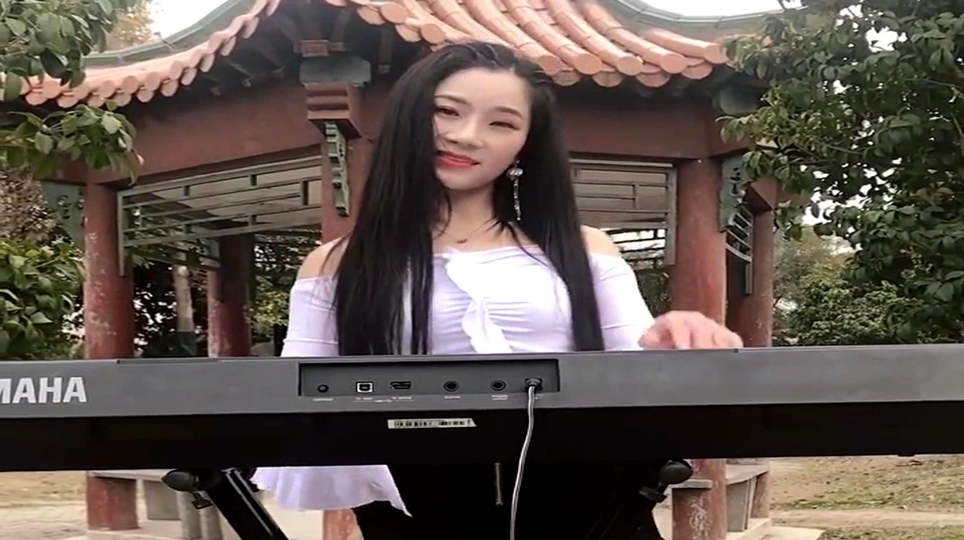 罗大佑的一曲《恋曲1990》dj版,旋律动感十足,老歌就是这么好听