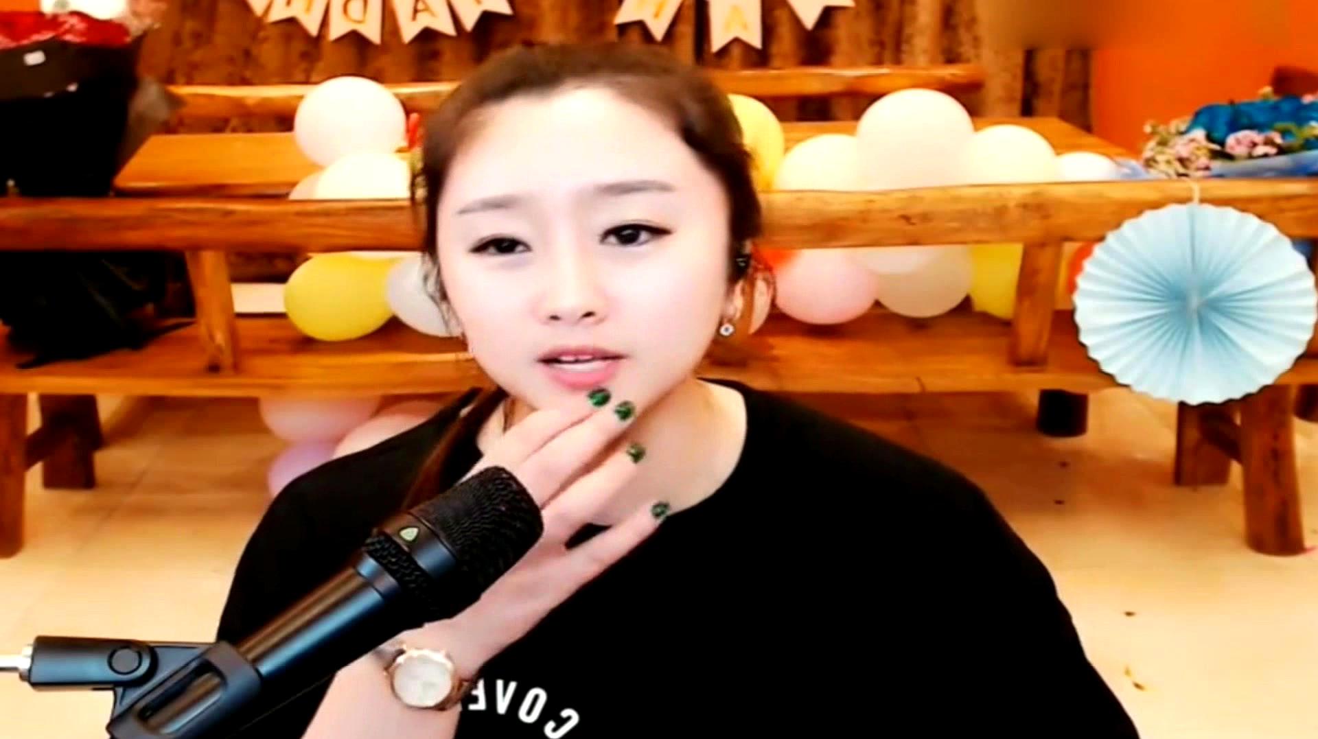 菲儿一首dj版《红枣树》,听完这首歌,全是回忆!