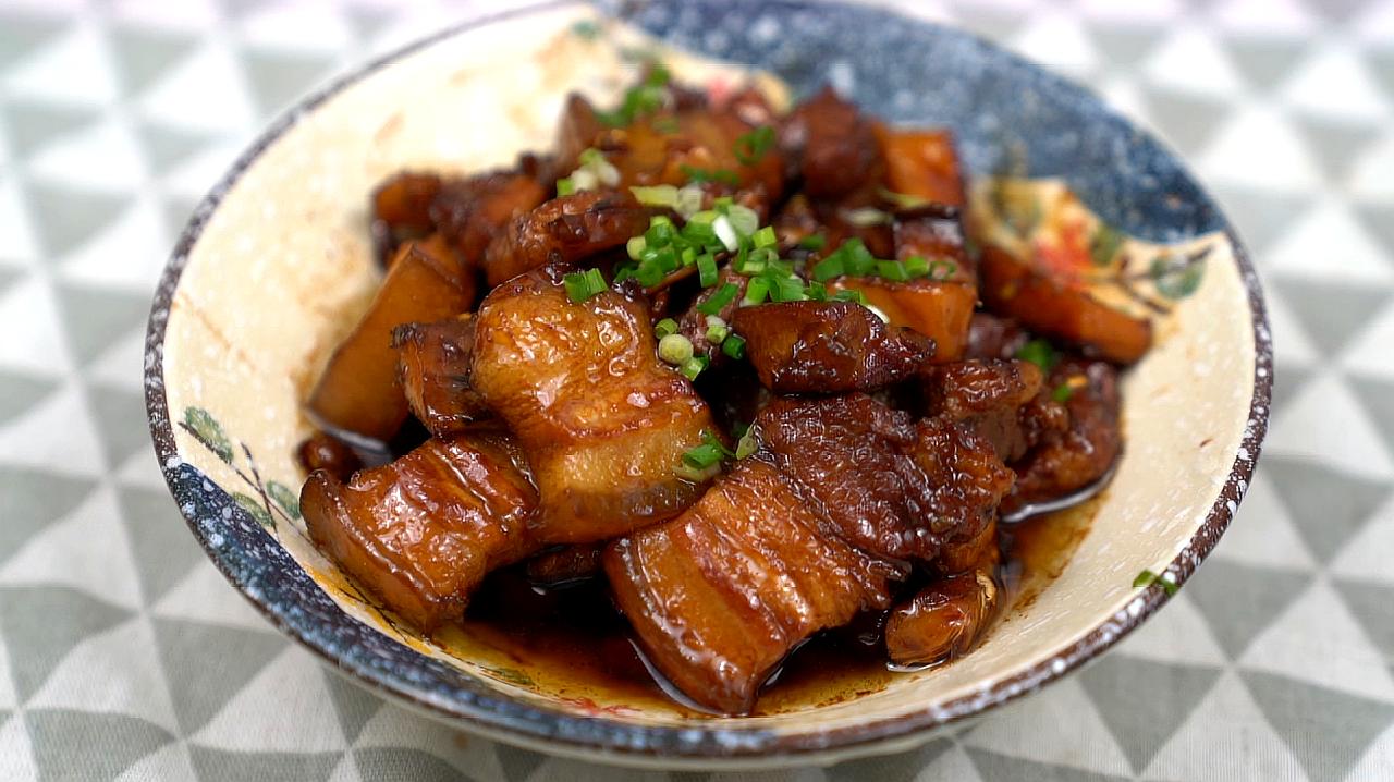 鱼和肉可以兼得,咸鱼红烧肉,肥而不腻,软烂入味,简单又好吃