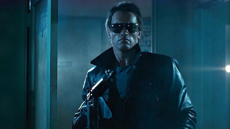 科幻动作片《终结者》精彩片段回顾,施瓦辛格塑造荧幕经典