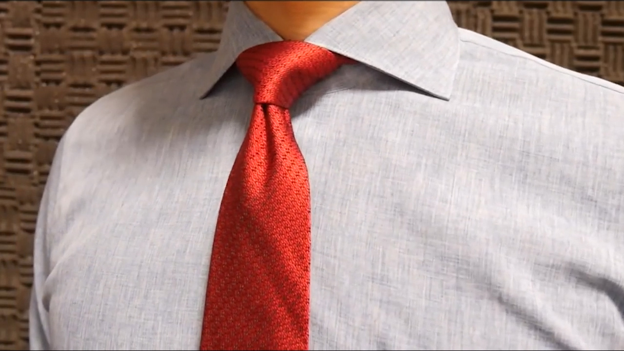 如何帮男朋友打领带?