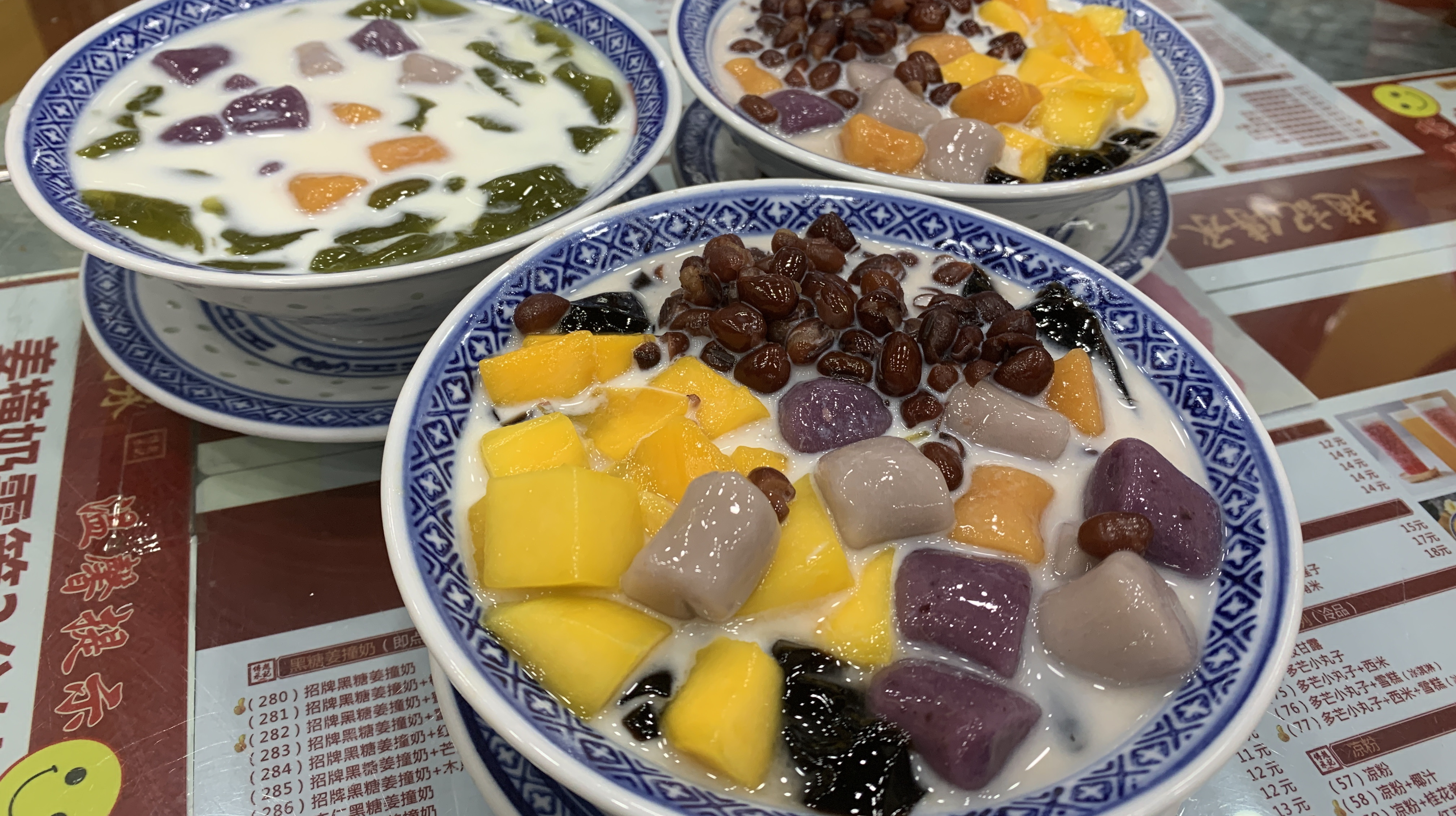 广东的甜品糖水,抹茶仙草芋圆13元一碗,传统中的新口味,好吃