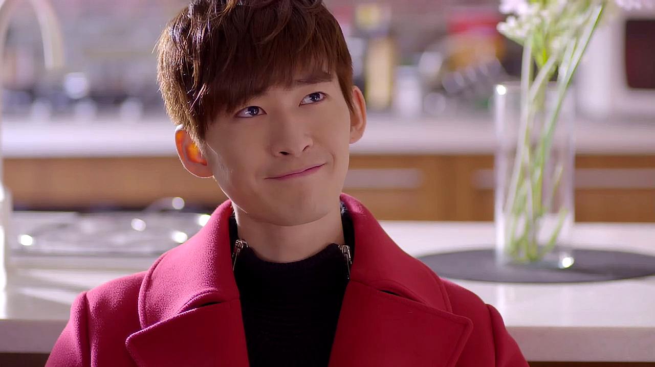 9爱情影视之张翰--杉杉同事情人节收到鲜花,一脸得意的嘲讽杉杉,杉杉