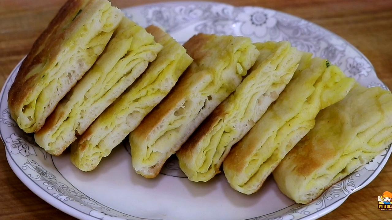 04:15  来源:好看视频-面点师教你做家庭版葱花饼,详细讲解让你烙饼