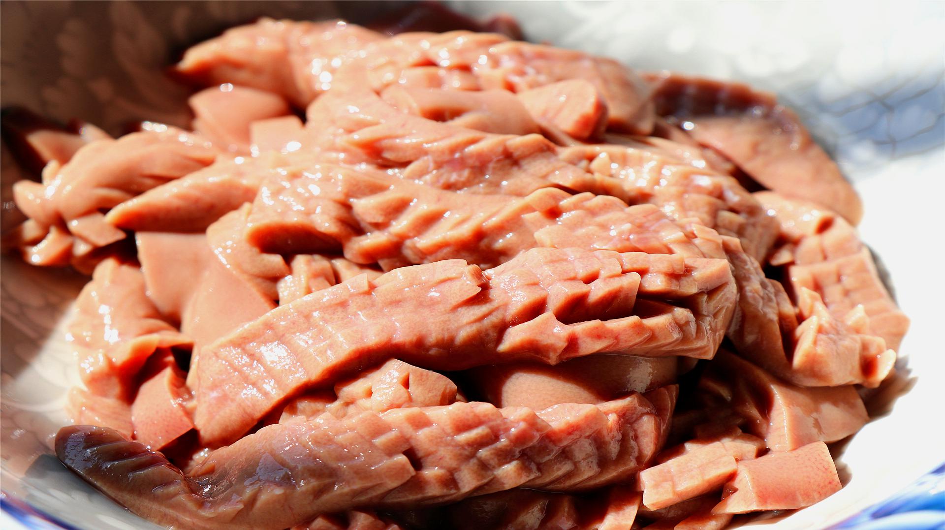 川菜师傅教你火爆腰花,这样炒腰花脆嫩无臊味,做一大盘也不够吃