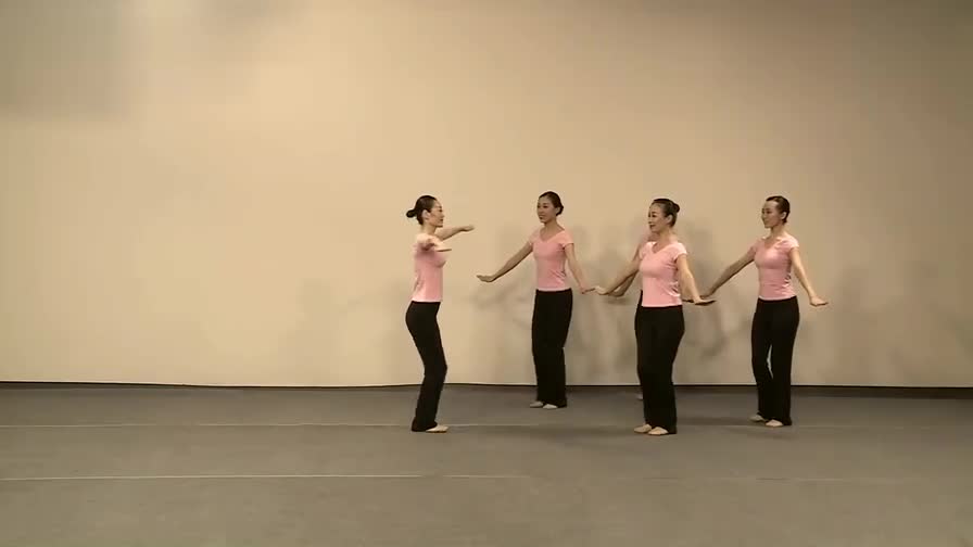 01:38  来源:好看视频-鹅鹅鹅舞蹈考级三级,对于学舞蹈的来说是好学