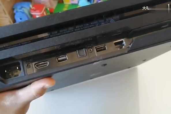 Ps4pro上盖太紧 百度