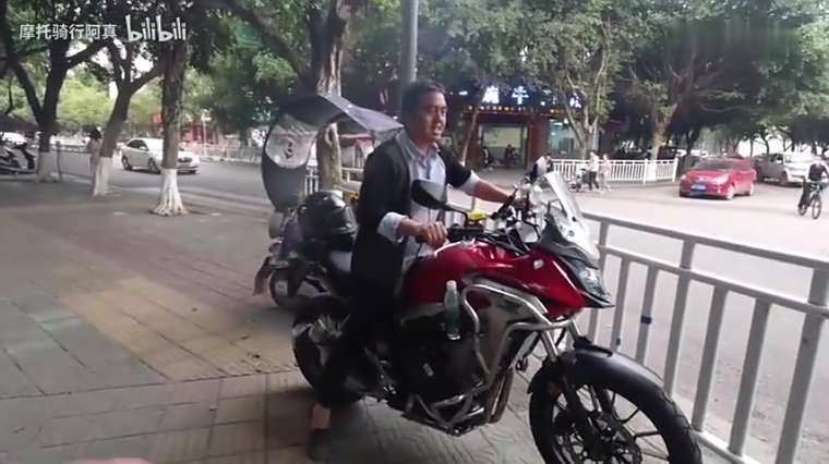 摩托座高与身高的标准 百度
