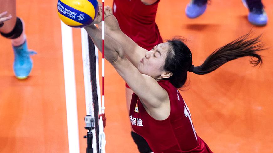 12019世界女排南京总决赛季军赛,刘晏含扣球.