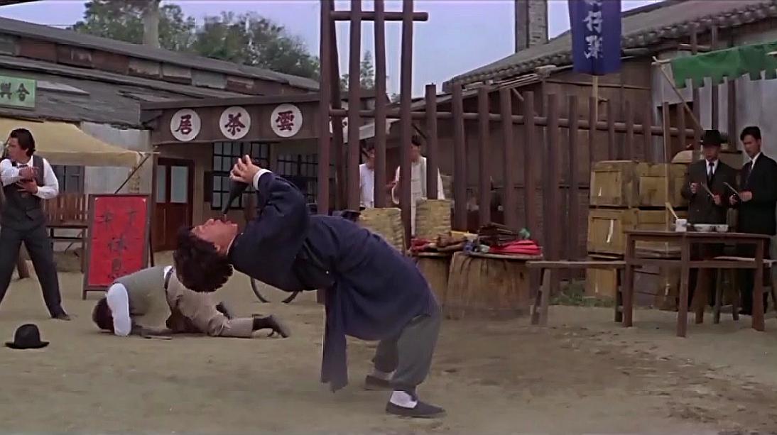 重温经典,《醉拳2》经典片段回顾,成龙功夫喜剧的开山