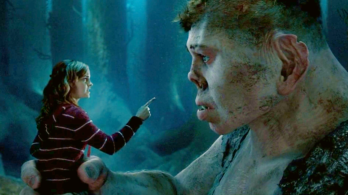 森林中的巨人,被一位魔法小孩轻松收服,最终还成了她的守护神!